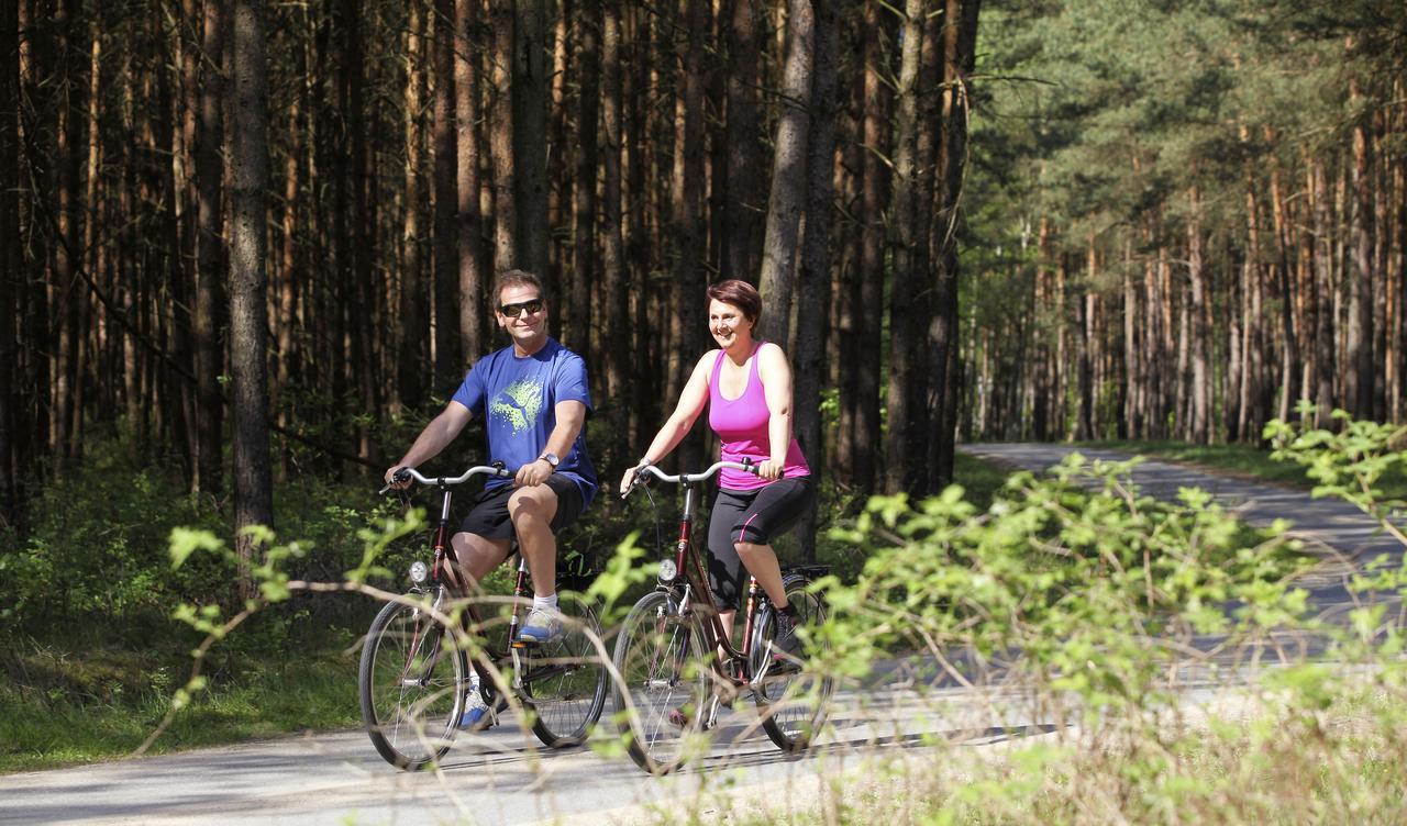 Van Der Valk Naturresort Drewitz Nossentiner Huette Eksteriør billede
