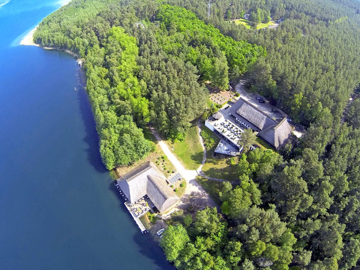 Van Der Valk Naturresort Drewitz Nossentiner Huette Eksteriør billede